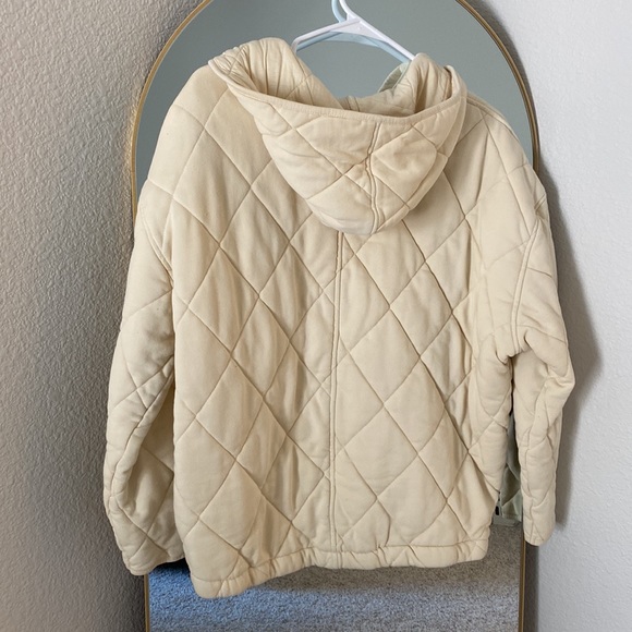 Urban Outfitters Quilted Jacket - Picture 3 of 3